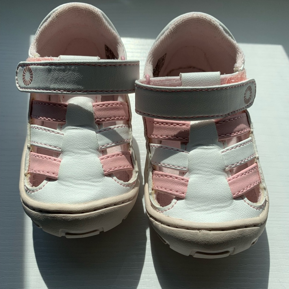 Ugg Sandals cream with pink